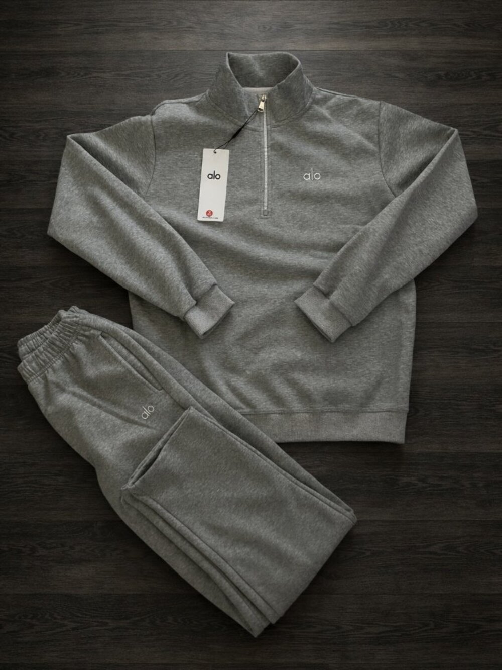 ALO Yoga Accolade Set Quarter Zip and Sweatpants Light Gray Unisex NWT